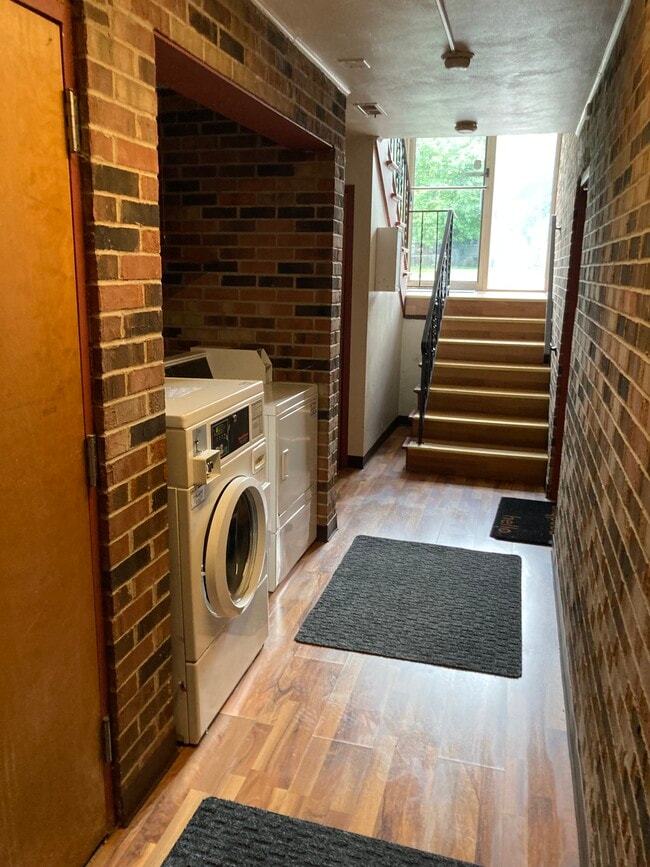 Community Coin Washer/Dryer - 1635 Watervliet Ave
