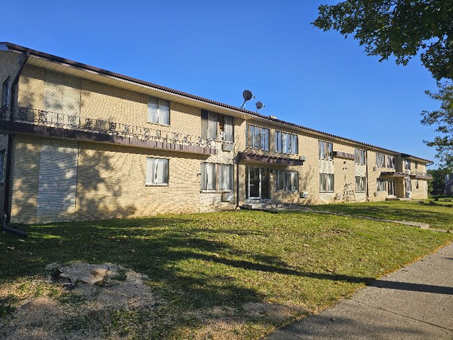 Foto del edificio - 4824 N 104th St