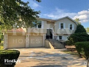 Building Photo - 6024 Beechwood Rd