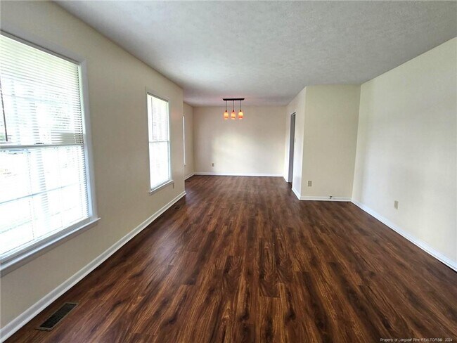 Building Photo - 1604 Sweetgum Cir