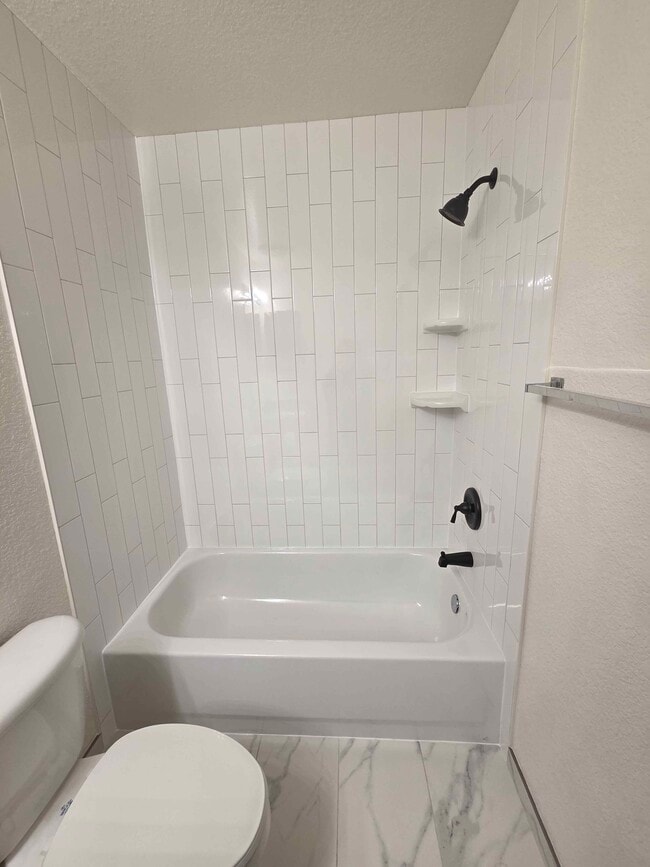 Building Photo - 3922 Malaya Ct