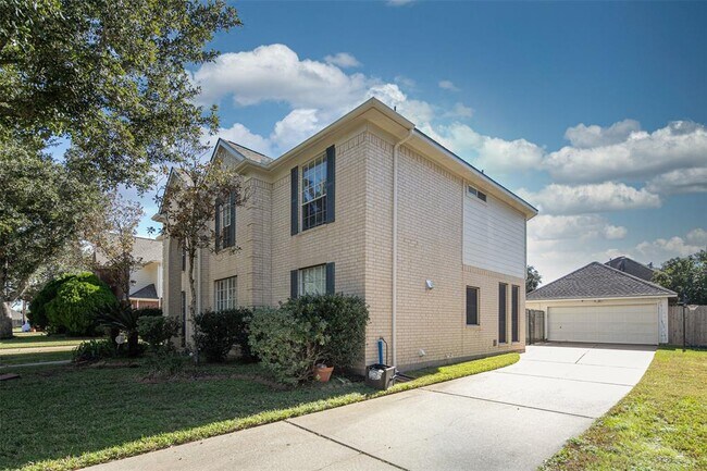 Foto del edificio - 3910 Clarestone Dr