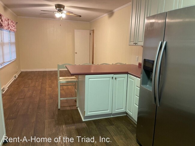 Building Photo - 3 br, 2 bath House - 2511 W Cornwallis Drive
