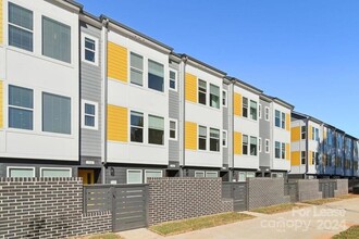 Building Photo - 4076 Enderly Towns Ln Building Photo - 4076 Enderly Towns Ln