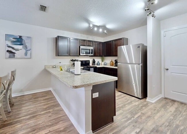 Building Photo - 6354 Enterprise Dr