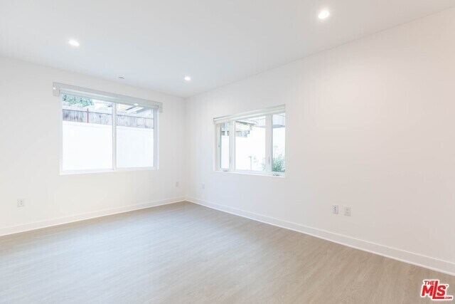 Foto del edificio - 843 Wilcox Ave