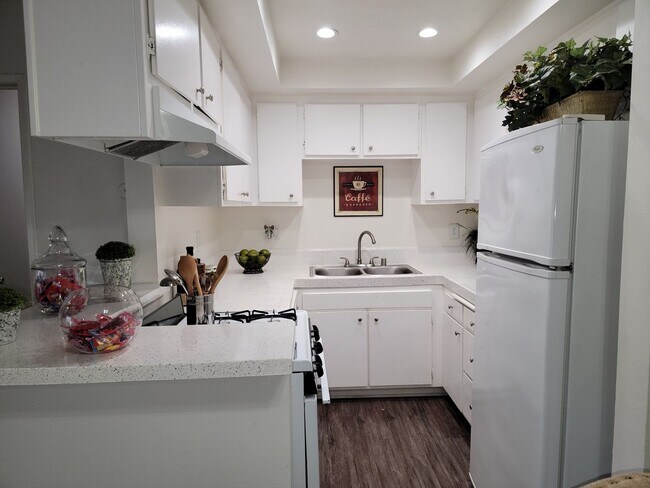 Interior Photo - 171 Mariposa Apartments