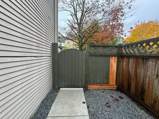 Building Photo - 20220 Chigwell St