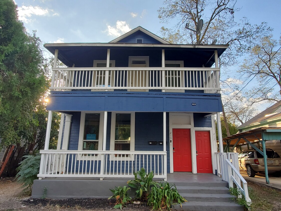 Exterior - 217 Piedmont Ave