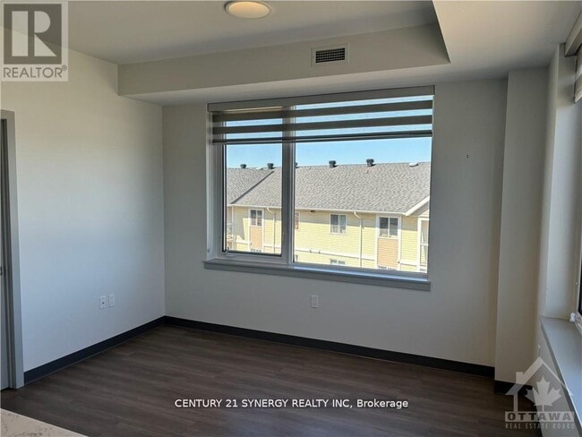 Building Photo - 787 Principale St