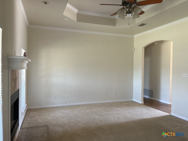 Building Photo - 6109 Lolly Loop