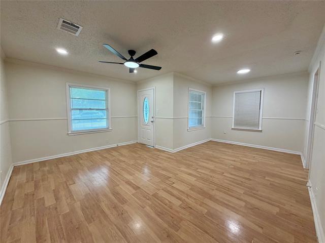 Foto del edificio - 5836 Pollard St