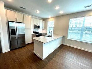 Building Photo - 2300 N Friendship Rd