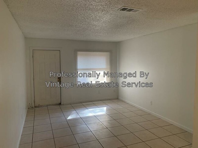 Building Photo - 2802 N 29th St