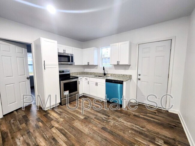 Foto del edificio - 945 S Irwin Ave