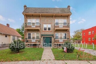 Building Photo - 3642-3646 E 149 St