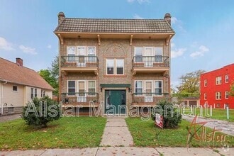 Building Photo - 3646-3646 E 149th St