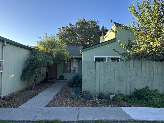 Foto del edificio - 2930 Whittier Ct