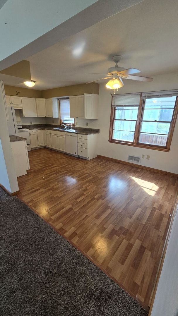 Foto del edificio - 3-Bed, 2-Bath Home in a Desirable Neighbor...