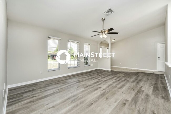 Building Photo - 3 Bedroom Pet-Friendly Home in Cape Coral,...
