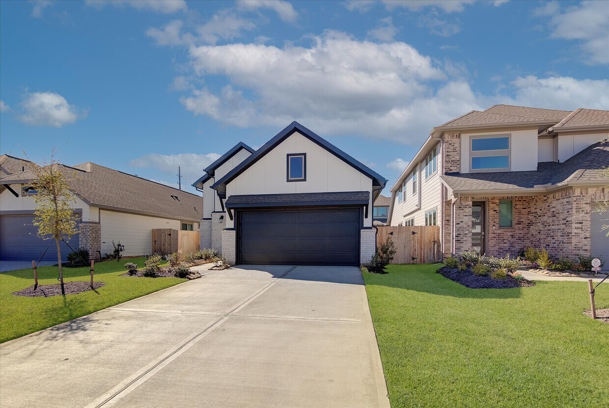 Primary Photo - 20822 Wilde Redbud Trl