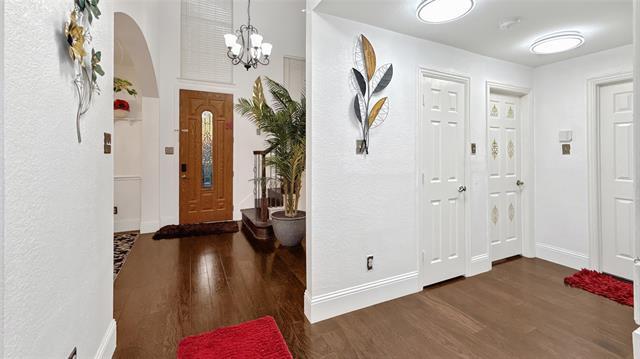 Foto del edificio - 7848 Ravens Cliff Dr