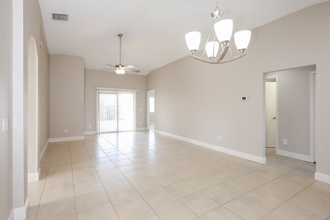 Building Photo - 13250 Pike Lake Dr