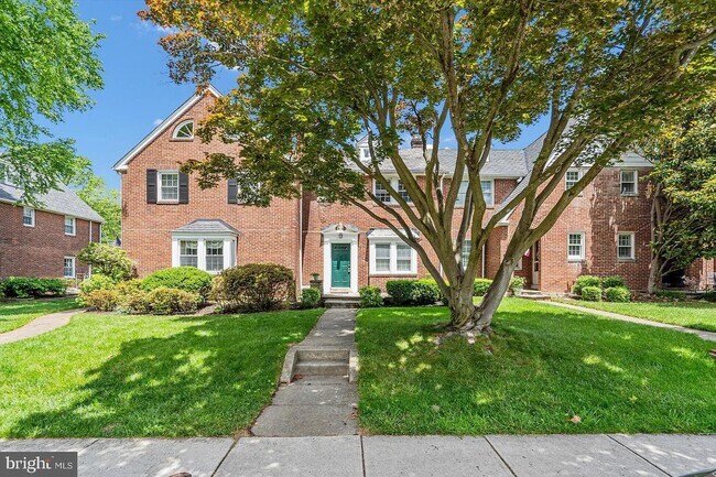 Building Photo - 410 Murdock Rd