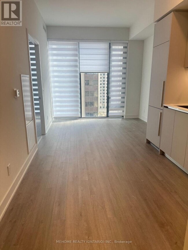 Building Photo - 8 Cumberland St