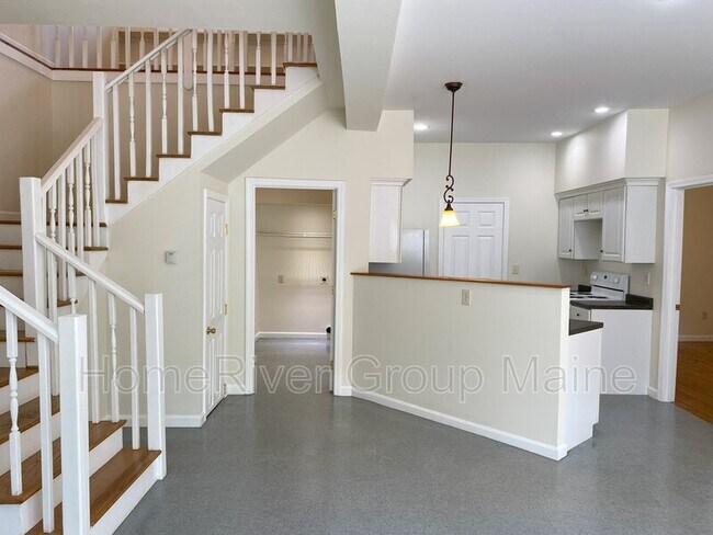 Building Photo - 85 Mosher Rd