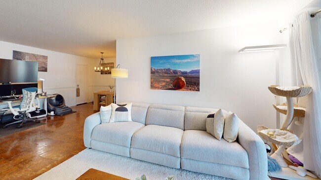 Foto del edificio - 65 Glenbrook Rd