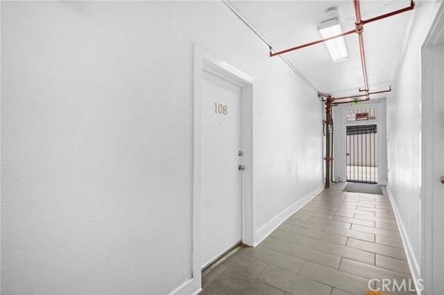 Building Photo - 228 S Kenwood St