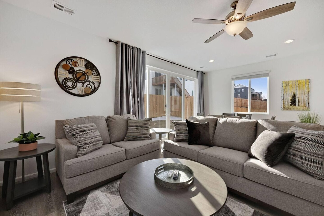 Foto principal - 5888 Indian Wls Ct