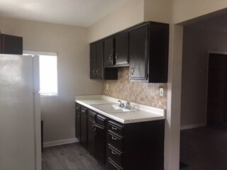 Building Photo - 1908 Westmont Ave