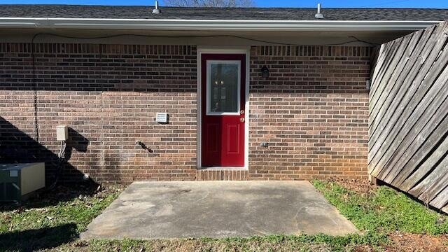 Building Photo - 147 Eastview Ave