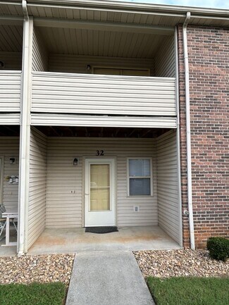 Building Photo - 1524 Pearl Ave