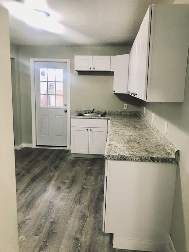 Primary Photo - 325 Linden Avenue
