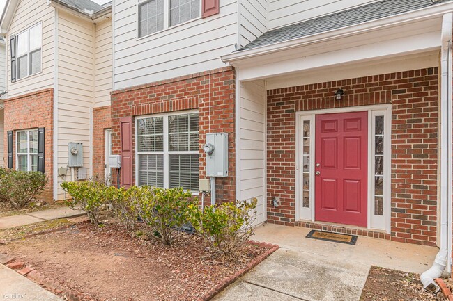 Foto del edificio - 4 br, 2.5 bath Townhome - 279 Brookview Drive