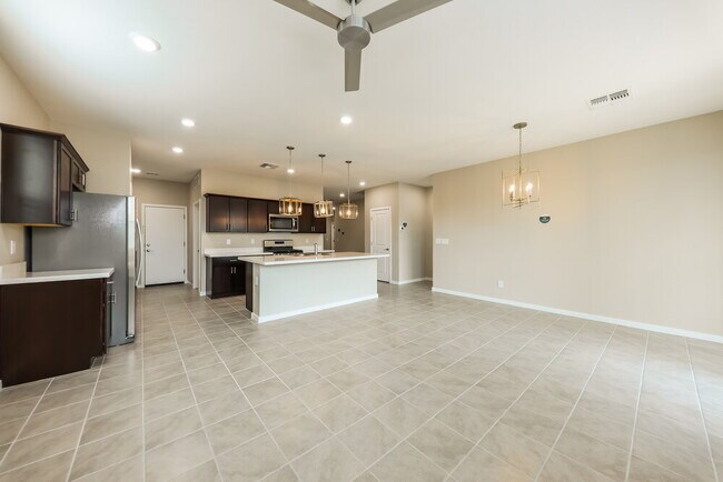 Foto del edificio - 6858 W Marguerite Ave