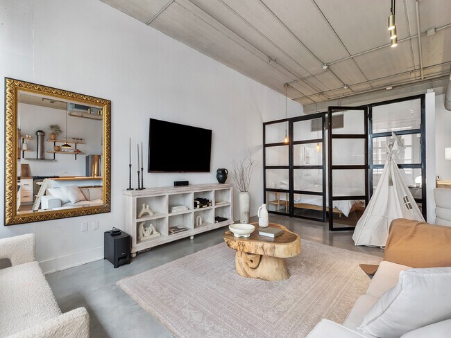 Foto del edificio - 425 N Andrews Ave