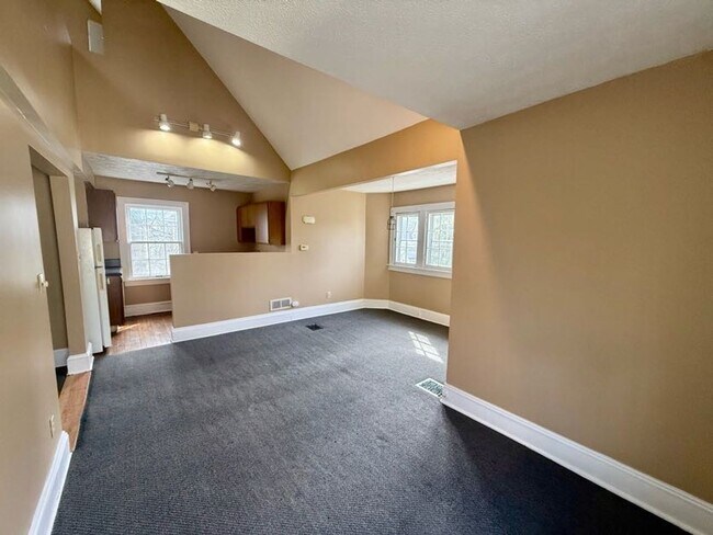 Foto del edificio - Westmoreland Duplex One