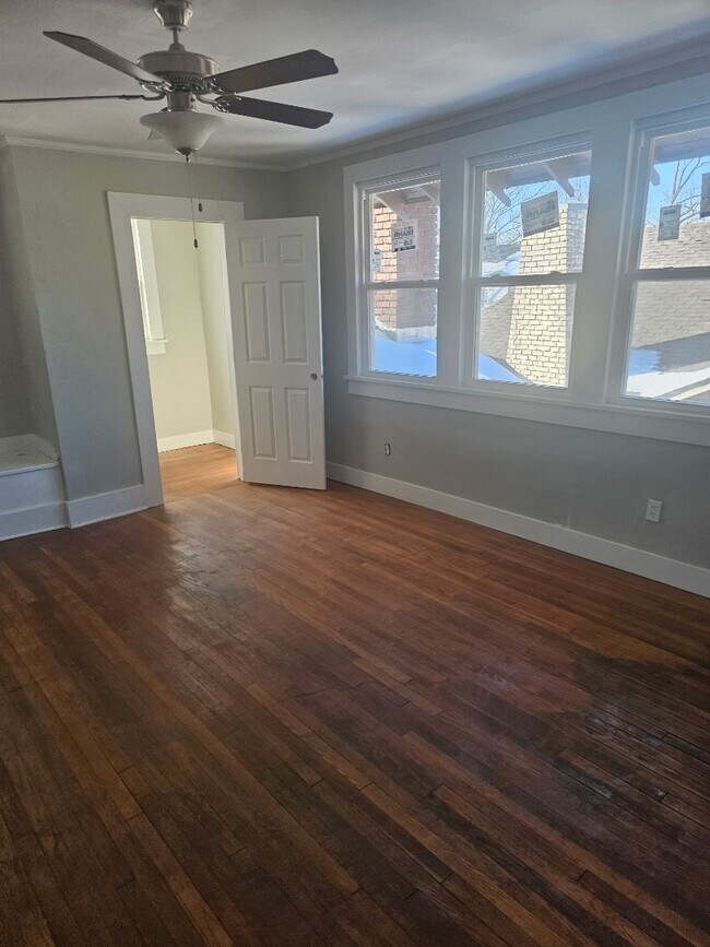 Foto del edificio - 123 Division Ave