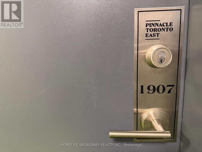 Photo du bâtiment - 3260 Sheppard Ave E