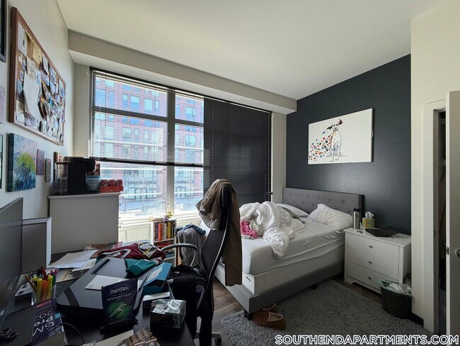 Foto del edificio - 160 E Berkeley St