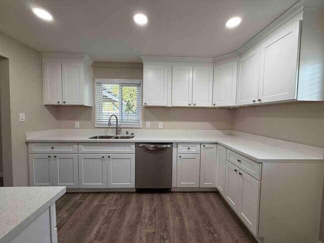 Foto del edificio - 3 Bed Home