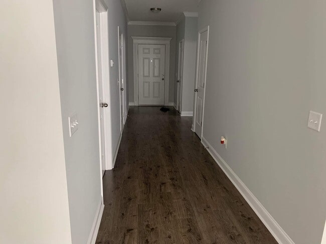 Foto del edificio - 117 Brasher Dr