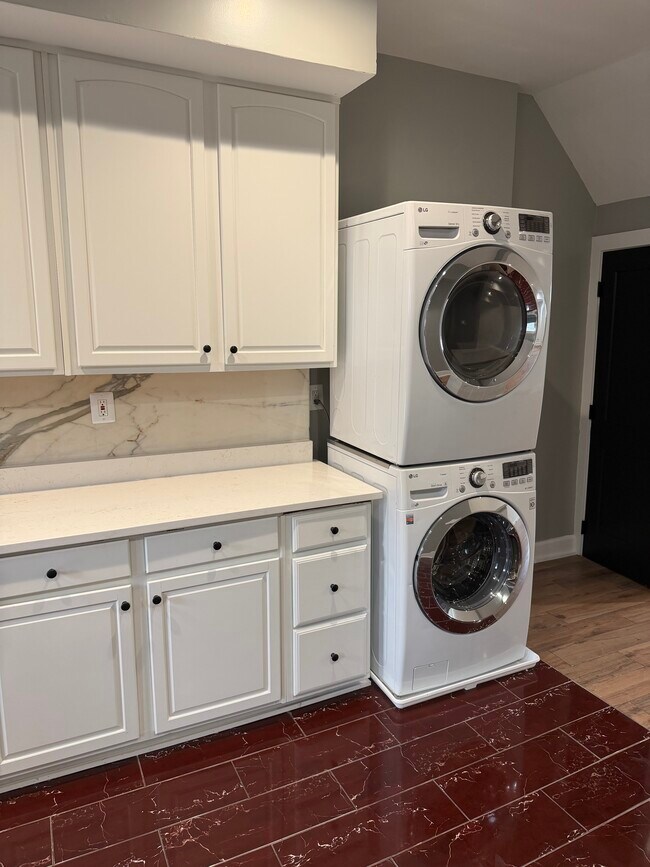 Foto del edificio - 710 N Luzerne Ave