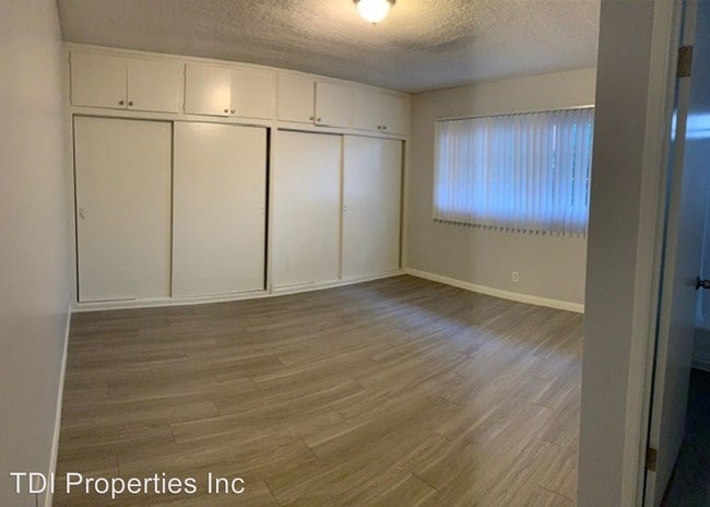 Building Photo - 921 N Eucalyptus Ave