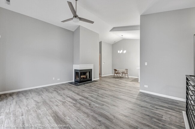 Foto del edificio - 7415 Canterbury Pl