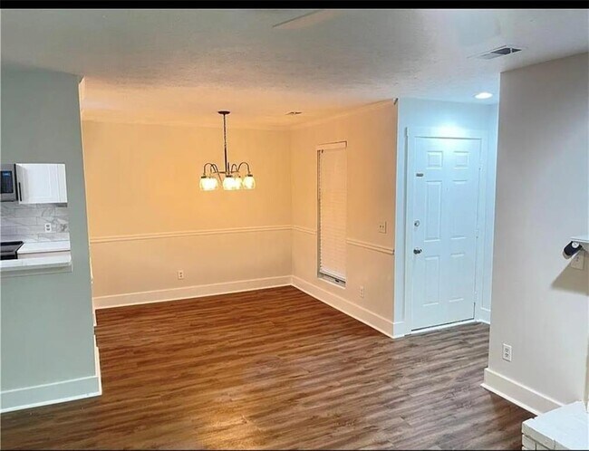 Building Photo - 5514 Mountain Springs Cir